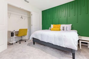 3 bedrooms, desk, iron/ironing board, WiFi