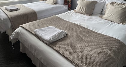 Somerville Hotel