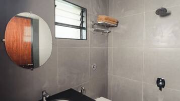 Standard Double Room | Bathroom | Shower, towels, soap, shampoo