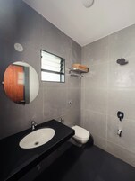 Standard Double Room | Bathroom | Shower, towels, soap, shampoo