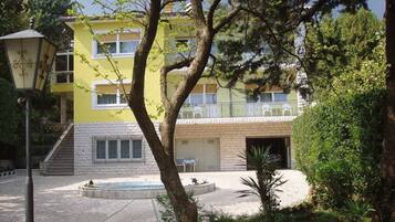 Apartment | Exterior