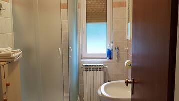 Apartment | Bathroom | Hair dryer