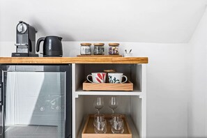 Interior - Peppard Loft- with parking (Henley-On-Thames)