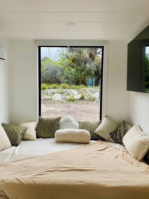 1 sovrum, skrivbord, wi-fi och sängkläder