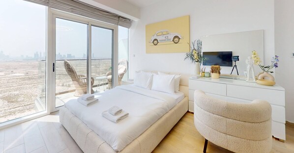 Iron/ironing board, free WiFi, bed sheets