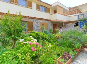 Exterior - Superb Lovran Apartments With Sea Views - One Bedroom Apartment With Balcony (Lovran)