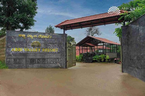 Abbi Valley Resorts 