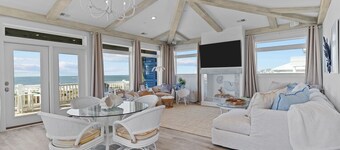 Stunning Oceanfront 6BR/4.5BA Home That Belongs in a Magazine!-Sleeps19