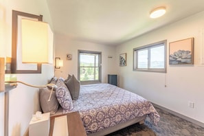 3 bedrooms, iron/ironing board, travel crib, WiFi