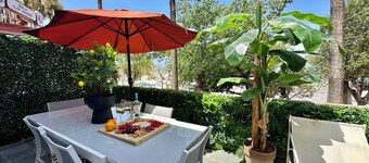 Spectacular apartment in front of the sea