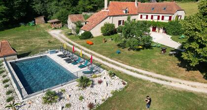 Gîte cosy avec piscine partagée - Domaine du Gravier - Gramat