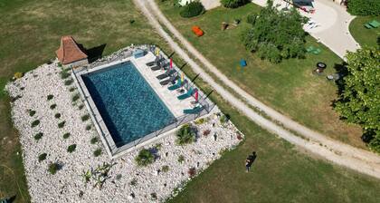 Gßte cosy avec piscine partagée - Domaine du Gravier - Gramat
