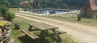 Cosy gîte with shared pool - Domaine du Gravier - Gramat