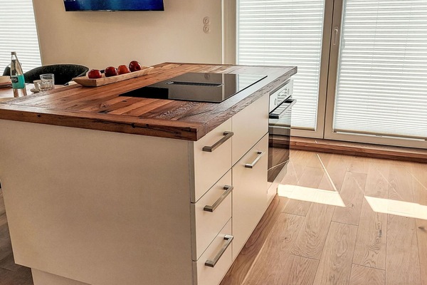 Flooring, Cabinetry, Countertop, Holz, Fussboden, Holzboden, Möbel, Küche, Schublade, Interior Design