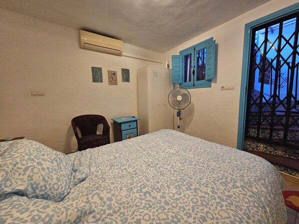3 camere