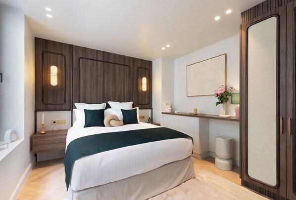 1 bedroom, travel cot, WiFi, bed sheets