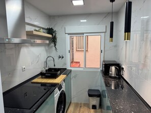 Fridge, microwave, stovetop, electric kettle