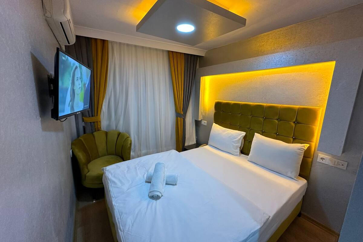 Standard Double Room, City View | Free WiFi, bed sheets