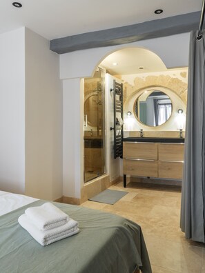 1 Schlafzimmer, Bügeleisen/Bügelbrett, kostenloses WLAN, Bettwäsche