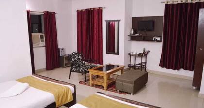 A popular 5-bedroom bed and breakfast accommodation in Bodh Gaya.