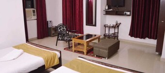 A popular 5-bedroom bed and breakfast accommodation in Bodh Gaya.