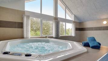House | Spa treatment