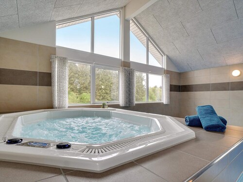 5 Star Holiday Home in Spottrup