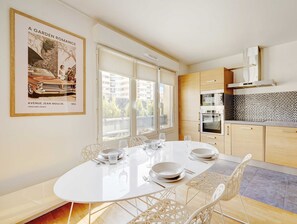 Apartment | Dining - Apt Cosy - Ac-1ch/4p - Suresnes/parc du Chateau (Suresnes)