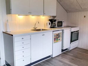 House | Interior - 4 Person Holiday Home in Hemmet (Hemmet)