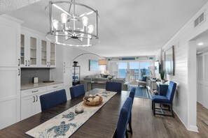 Dining - Sandy Key 816: 2 BR/2 BA Perdido Key Beachfront Condo, On-Site Rental Office, Sleeps 6 (Pensacola)