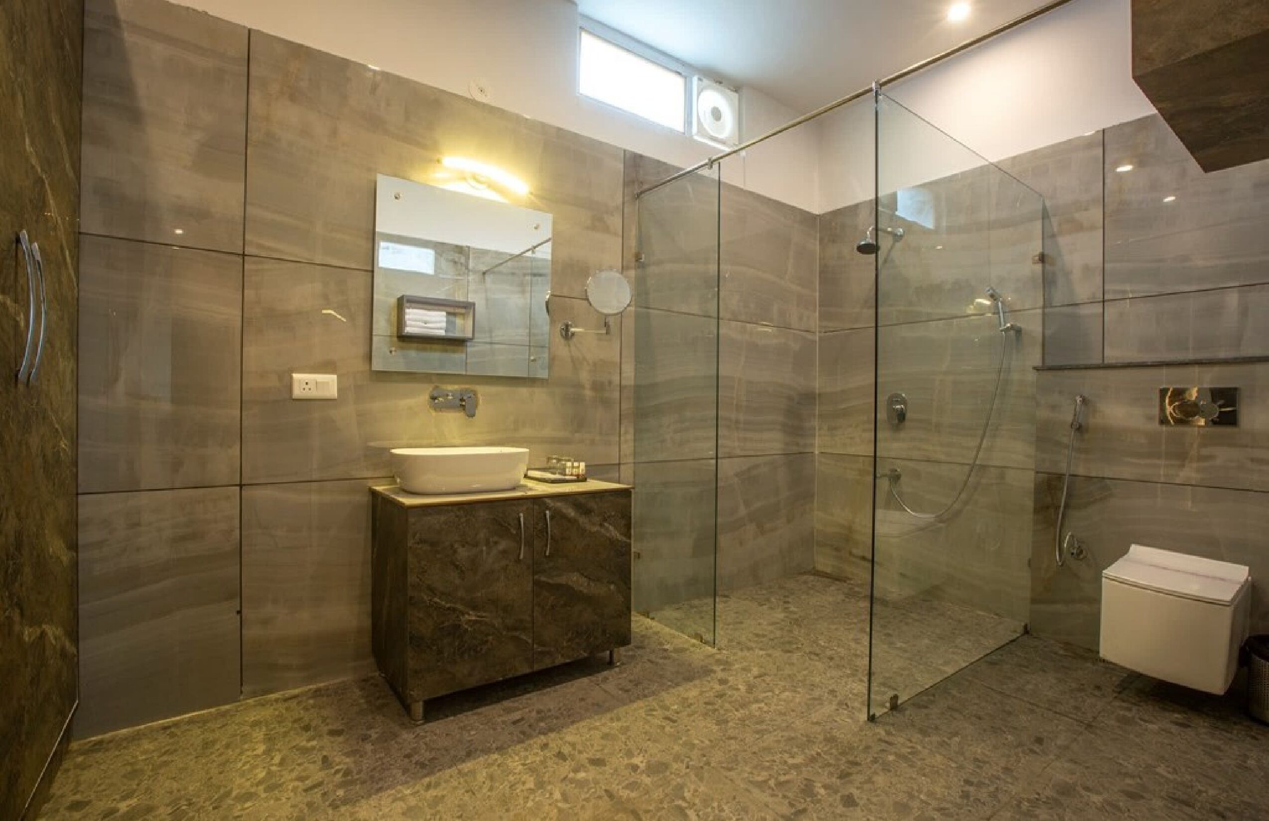 Photo - Hotel Ginger Palace Near Delhi Airport