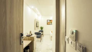 Deluxe Room | Premium bedding, desk, soundproofing, free WiFi