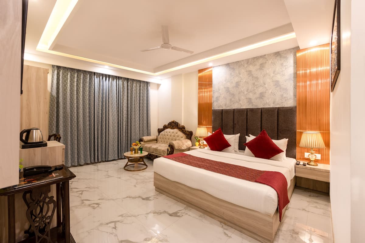 Executive Room | Premium bedding, desk, soundproofing, free WiFi