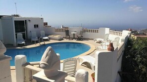 Pool - HOLIDAY HOME EMBLEM (El Roque)