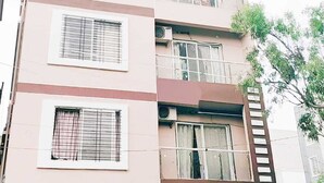 住宿正面