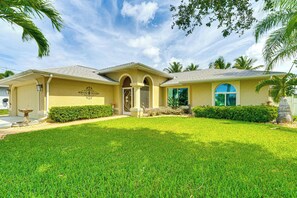 House (3 Bedrooms) | Interior - 6 Mi to Beach: Family Oasis w/ Pool in Cape Coral (Cape Coral)