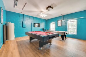 House (5 Bedrooms) | Interior