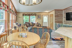 المنشأة من الداخل