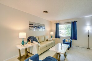 House (2 Bedrooms) | Interior - Pool & Spa: Canal-front Home Near Beaches (Rotonda West)