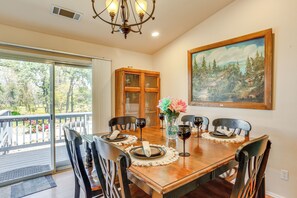 House (3 Bedrooms) | Interior - 10 Mi to Redding: Serene Escape w/ Spacious Yard! (Anderson)