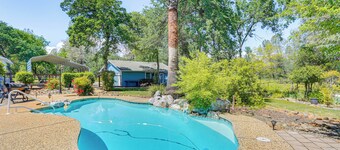10 Mi to Redding: Serene Escape w/ Spacious Yard!