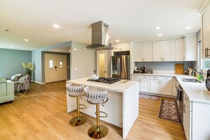 المنشأة من الداخل