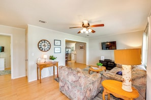 House (3 Bedrooms) | Interior - Fish, Relax & Repeat: Home w/ Yard in Eastpoint! (Eastpoint)