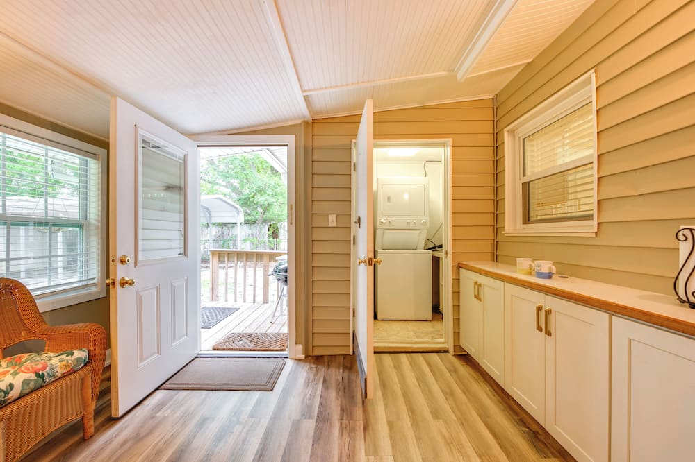 Fish, Relax & Repeat: Home w/ Yard in Eastpoint! - Apalachicola, FL