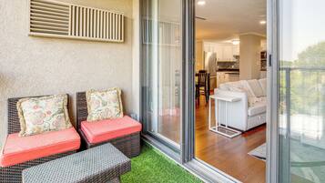 ์ํํธ (3 Bedrooms) | ๋ด๋ถ