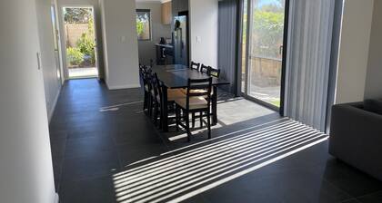 Canning Vale Family Accommodation
