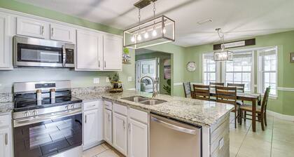 5 Mi to Gulf Beaches: Coastal Alabama Home