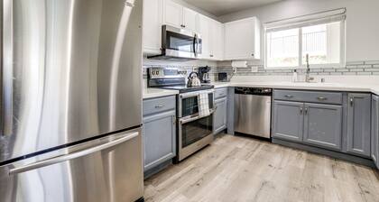 3 Mi to Dtwn: Gated Condo w/ Patio in Reno!