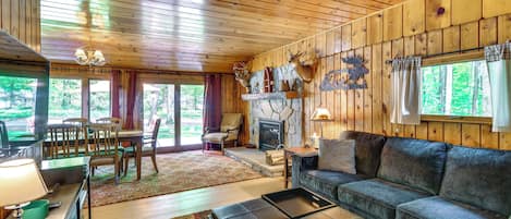 House (2 Bedrooms) | Interior