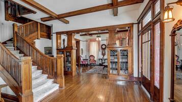 House (1 Bedroom) | Interior